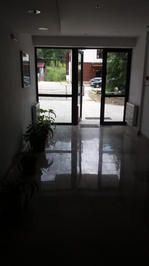 Sophie Apartament Apartament Sinaia Zewnętrze zdjęcie